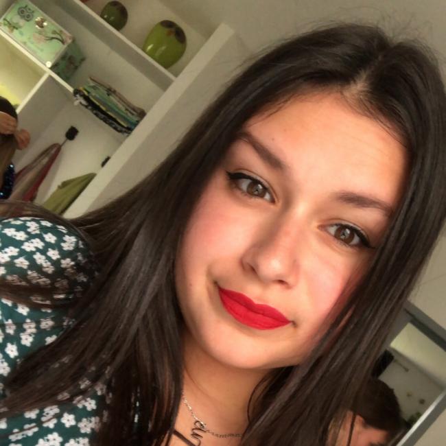 Babysitter in Lexy: Margaux