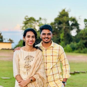 माता-पिता बंगलौर: Harshithashri