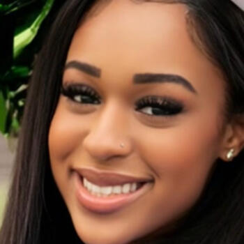 Babysitter in Fredericksburg: Krystiana