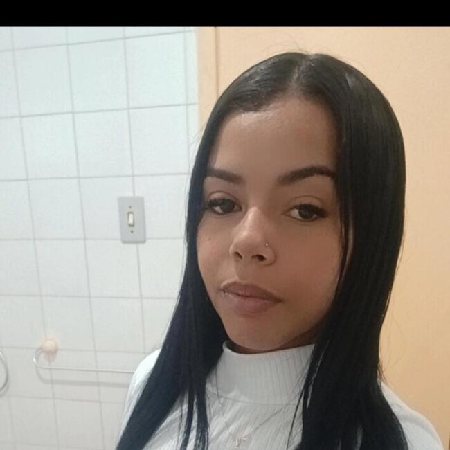 Babysitter in São Pedro da Aldeia: Jamille