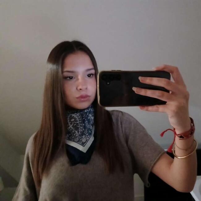 Babysitter in Le Havre: Noémie