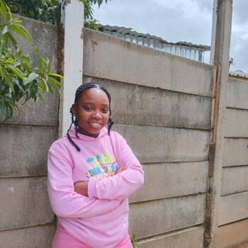 Babysitter Soweto: Omuhle