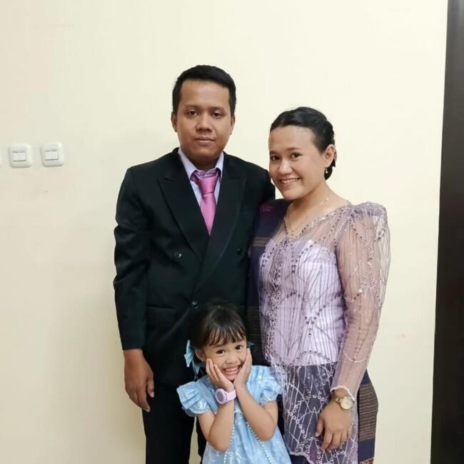 Lowongan pekerjaan babysitting di Kota Bekasi: Fera