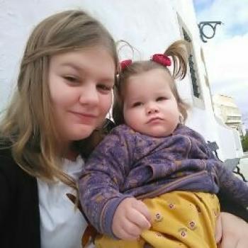 Babysitter em Faro: Valeria