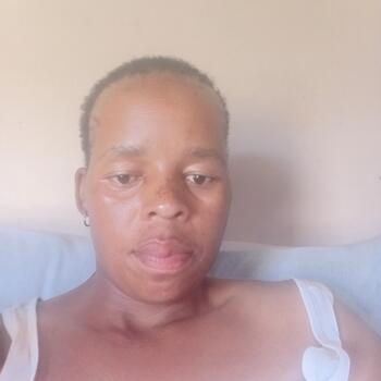Babysitting job in Ntuzuma: babysitting job Fikile