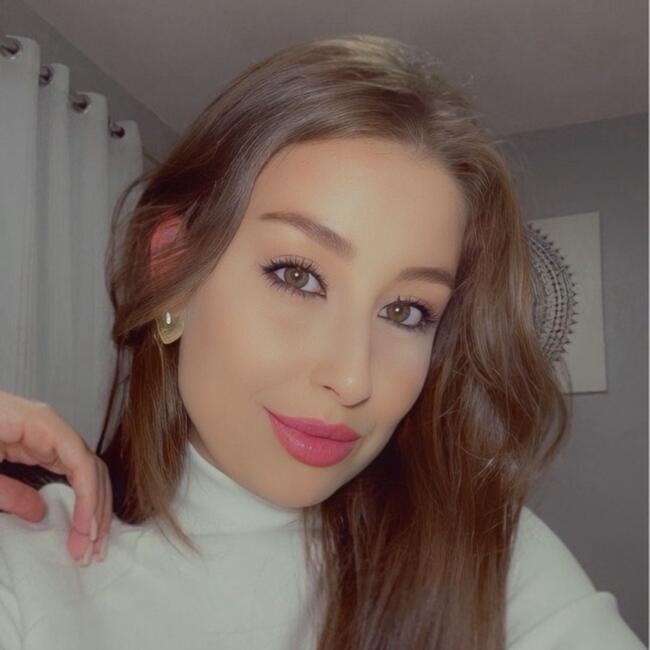 Babysitter in Florianópolis: Priscila