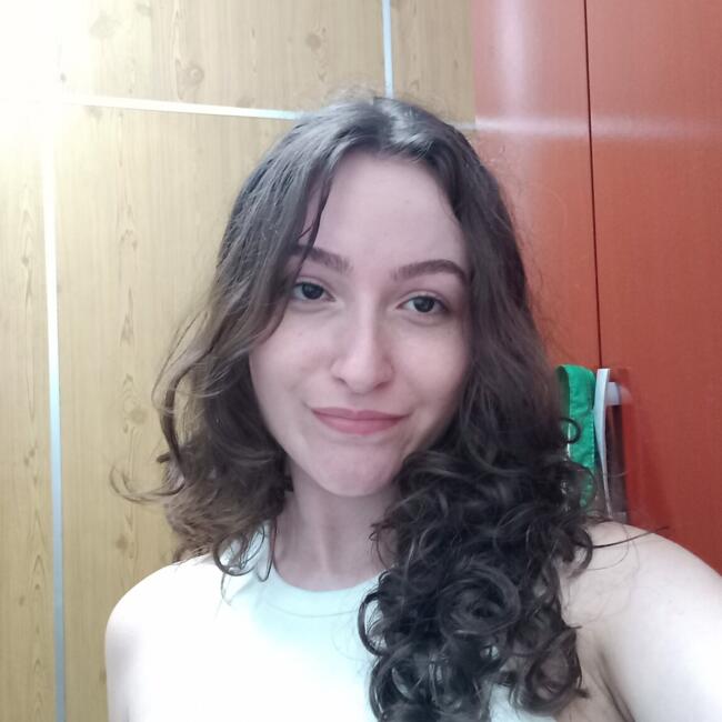 Babá em Porto Alegre: Camila