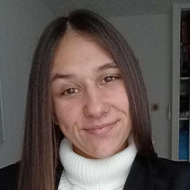 Babysitter in Saint-Raphaël: Melodie