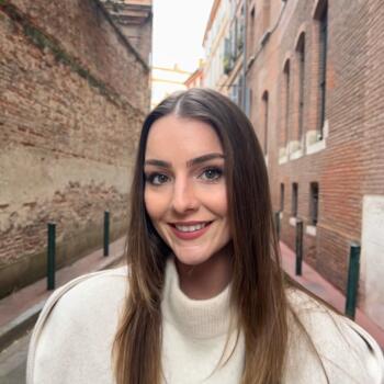 Babysitter in Toulouse: Cynthia