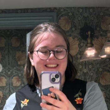 Babysitter in Alfreton: Katie