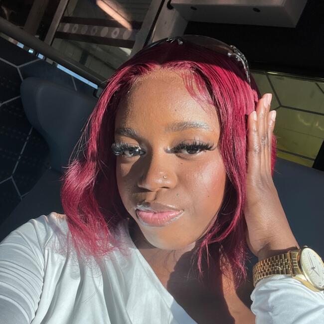 Babysitter in Saint-Denis: Ilarie