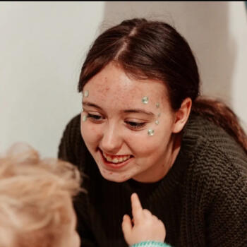 Babysitter Aumes: Andrea