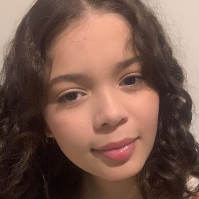 Babysitter in Palmas: Yasmim