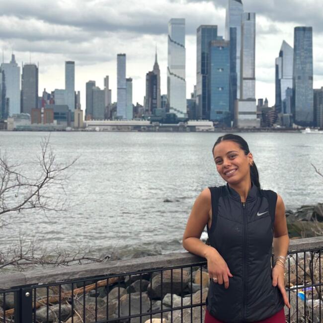 Babysitter in New York: Pilar