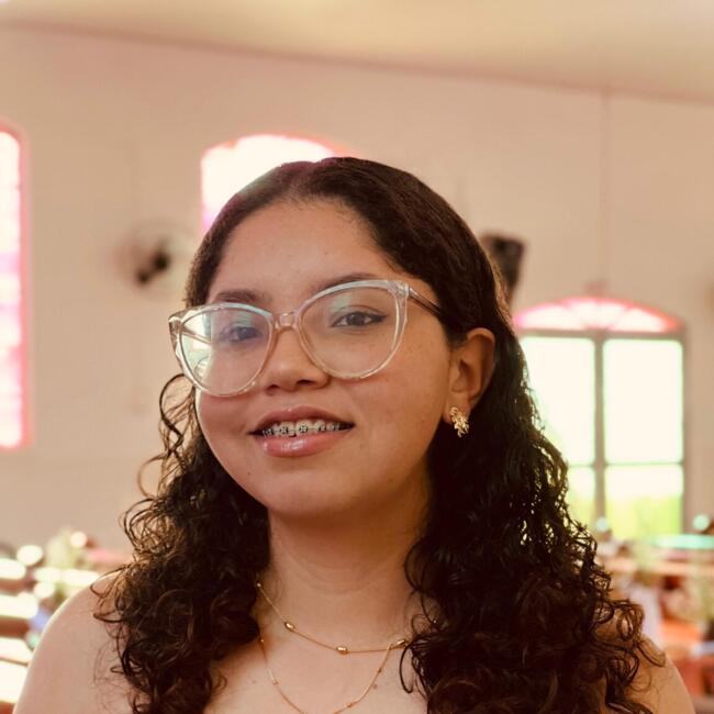 Babá em Ourinhos: Karolline