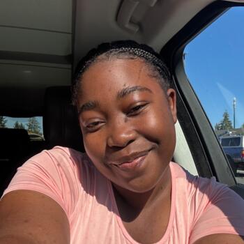 Babysitter in Campbell River: Kudzayi