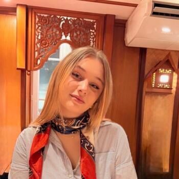 Babysitter in Thairé: Agathe