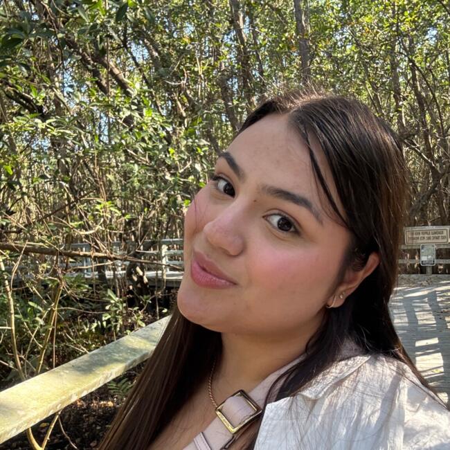 Babysitter in Miami: Gabriela