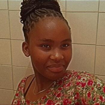 Babysitter in Eldoret: Kristen