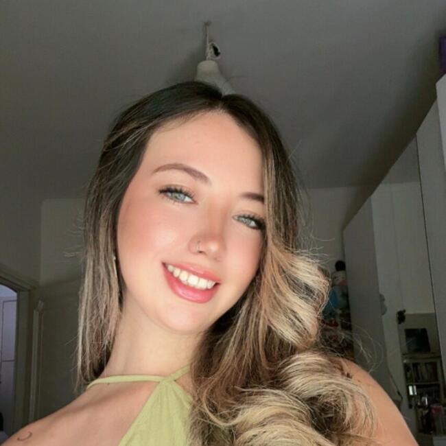 Babysitter in Genoa: Maria jose