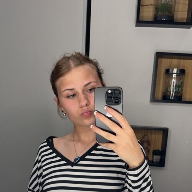 Babysitter in Coulounieix-Chamiers: Anaïs