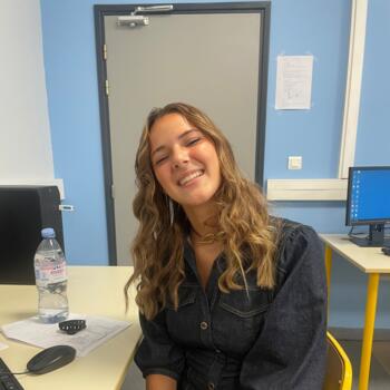 Babysitter in Toulouse: Nyna
