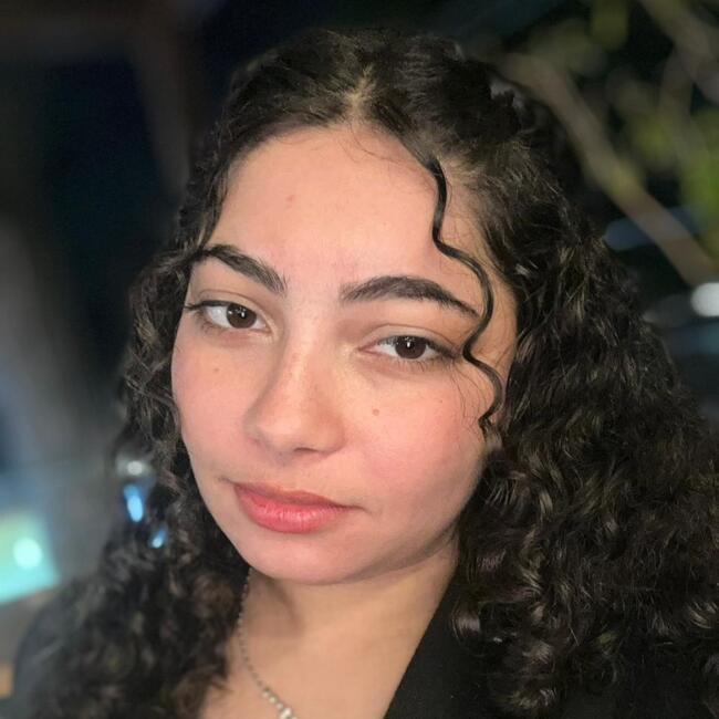 Babá em Belo Horizonte: Hellen Karolyne