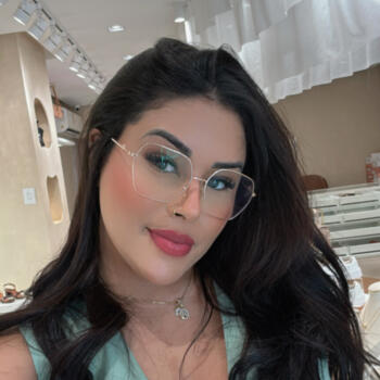 Babysitter Governador Valadares: Valéria