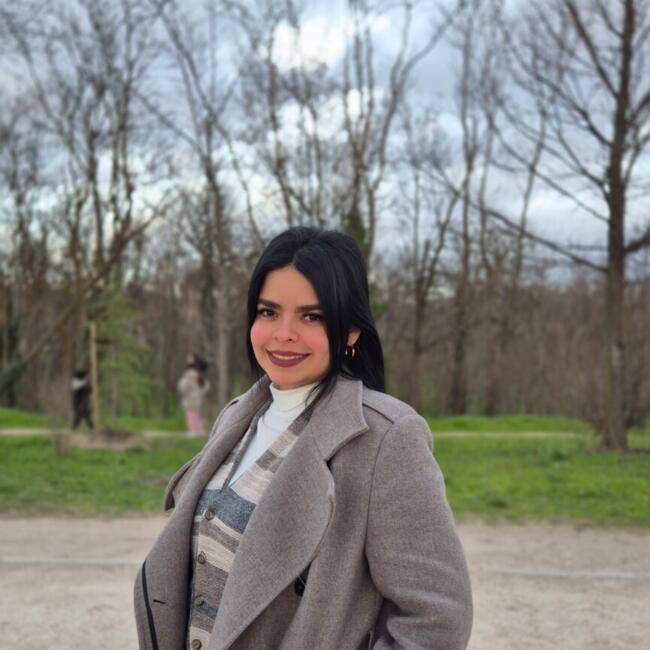 Nanny in Parla: Yosely