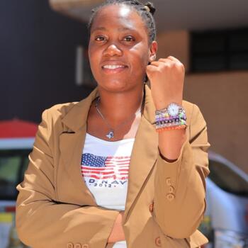 Babysitter Nairobi: Magdalene