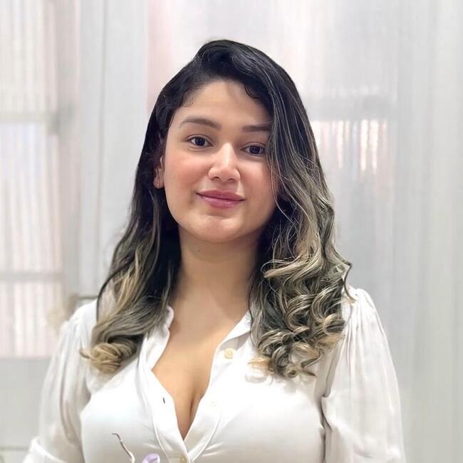 Emprego de babá em Manaus: Rayssa
