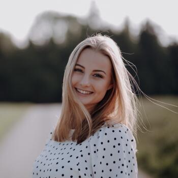 Babysitter in Hallein: Alissa
