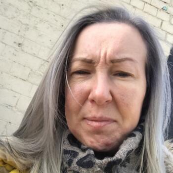Babysitting job in Barnsley: babysitting job Pamela