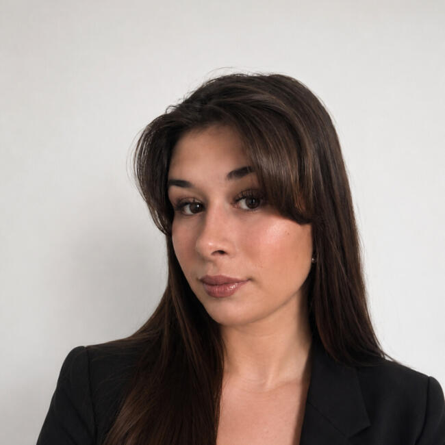 Babysitter in Colomiers: Manuela