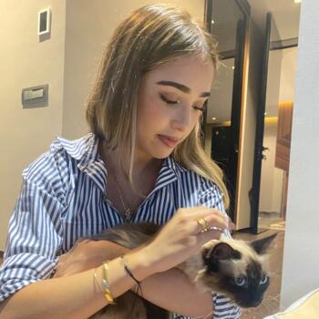 Babysitter in Sceaux: Kenza