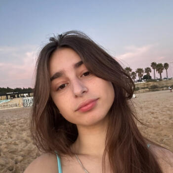 Babysitter in Parede: Lara