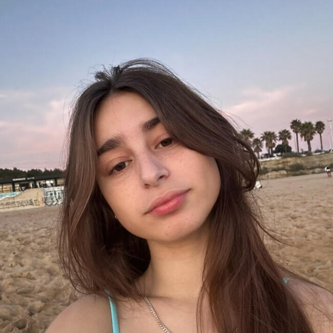 Babysitter in Parede: Lara
