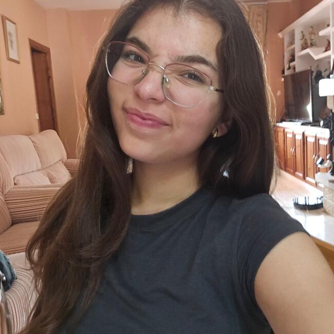 Babysitter in Mairena del Alcor: Maria Isabel