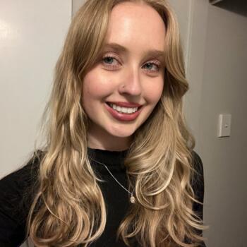 Babysitter in Wellington: Eva