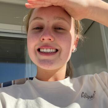 Babysitter in Wellington: Eva