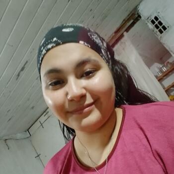 Niñera en José C. Paz: Agustina lucia