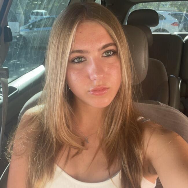 Babysitter in Portola Valley: Tindra