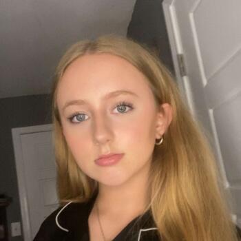 Babysitter in Cumming: Amara