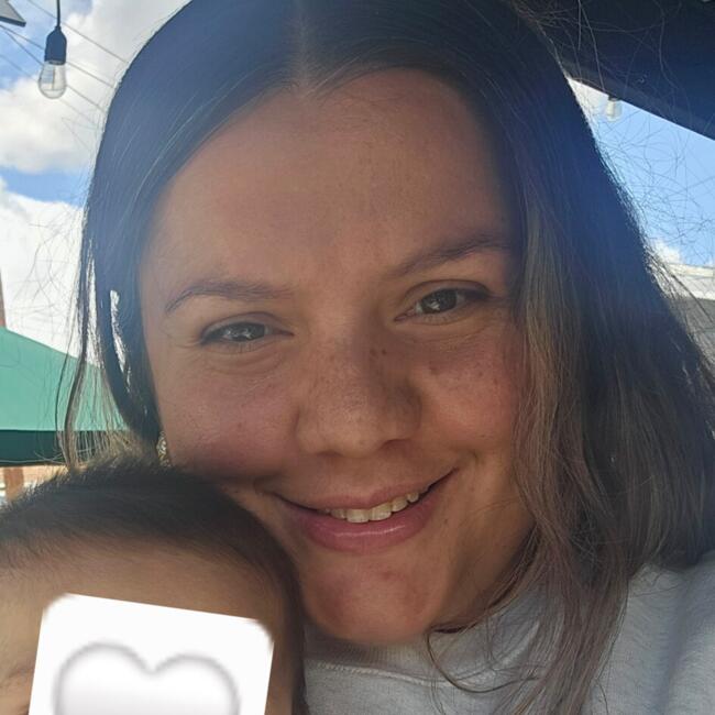 Babysitter in Huntington Park: Ale