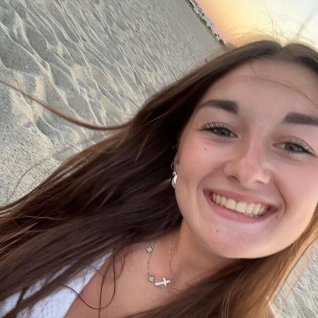 Babysitter in Baugy (Hauts-de-France): Lilou