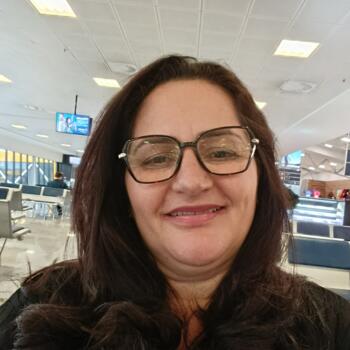 Baby-sitter in Amadora: Edilene