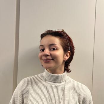 位於臺南市 的臨時保母: Lou