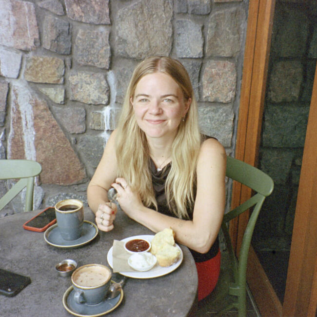 Babysitter in Sunshine Coast: Kate