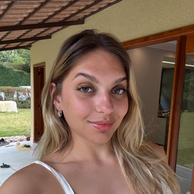 Babá em Nova Friburgo: Isabella Schuenck