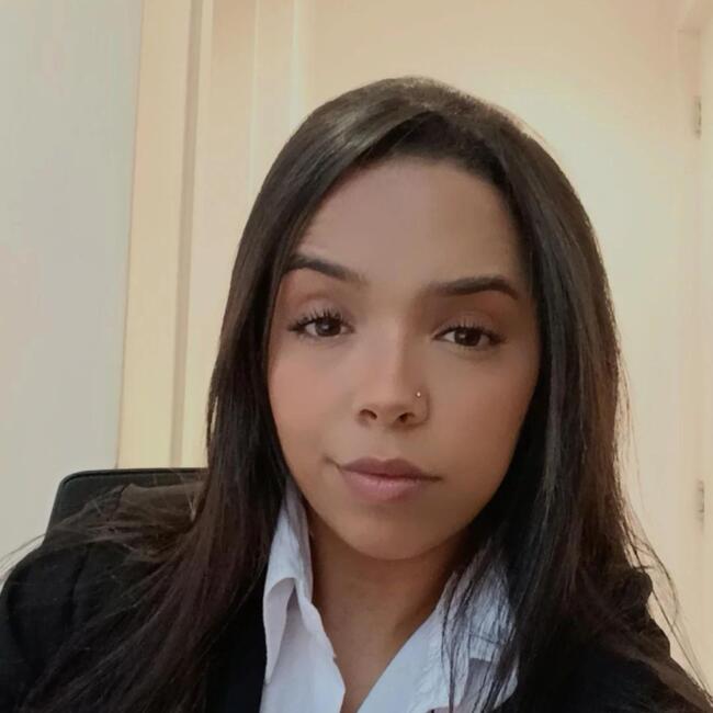 Emprego de babá em Santo André: Rafaela